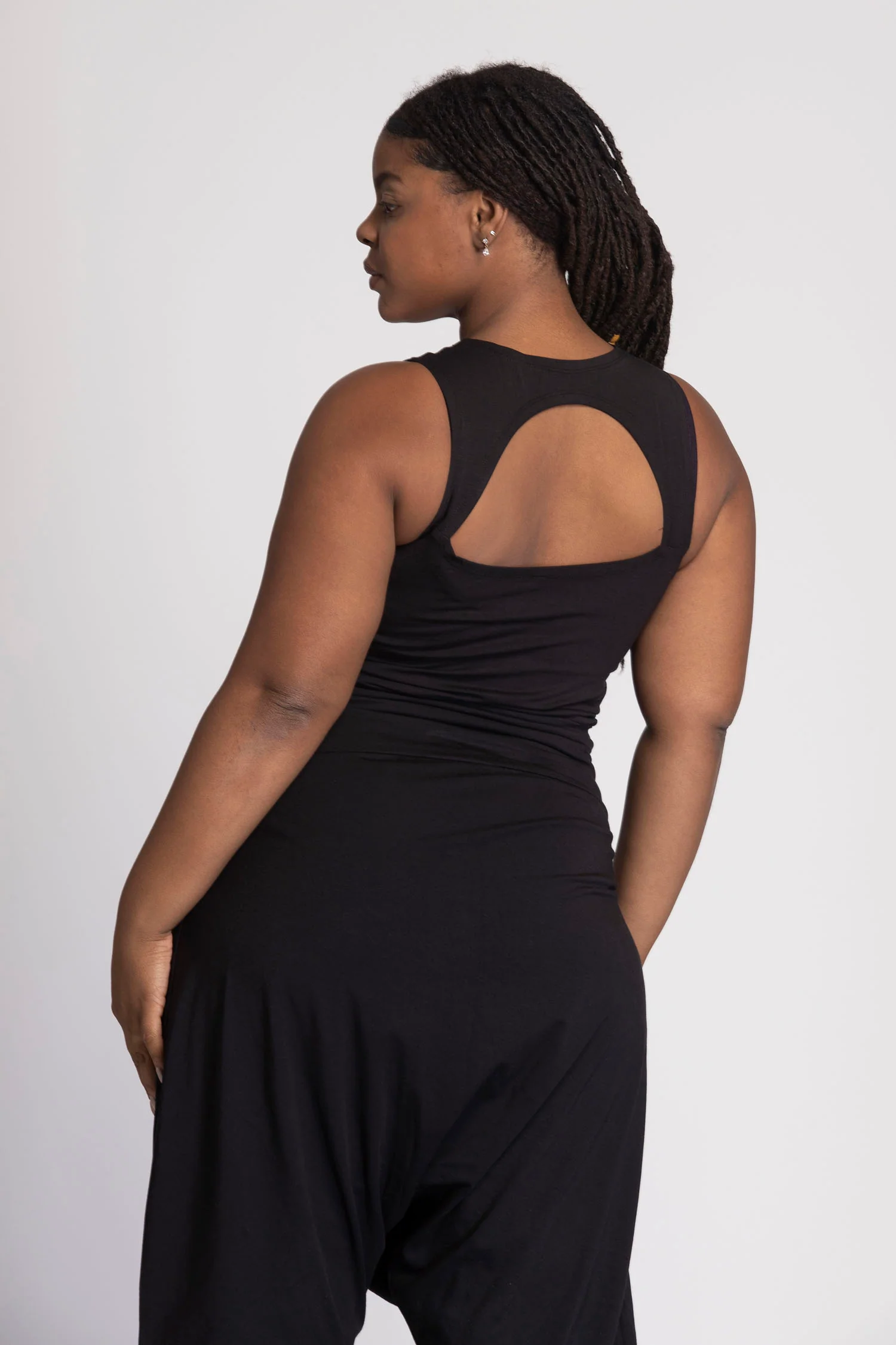 Half Moon Open Back Tank Top - Image 4