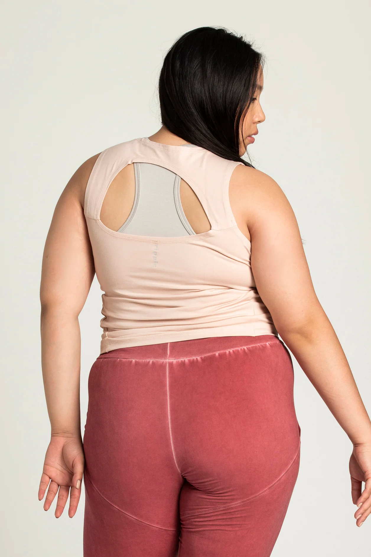Half Moon Open Back Tank Top - Image 3